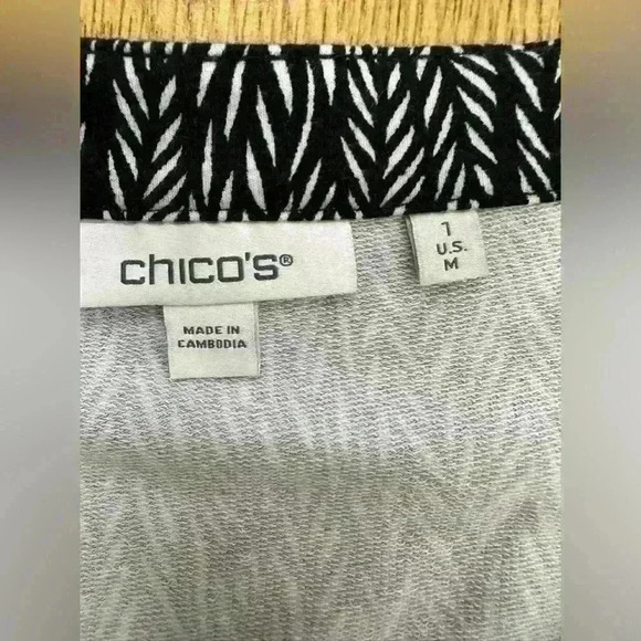 Chico’s Black Knit Dress Puffy Sleeves Size 8 - Picture 3 of 6